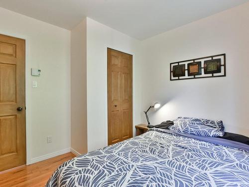 Chambre Ã Â coucher - 108 Rue Du Domaine-Fortier, Saint-Colomban, QC - Indoor Photo Showing Bedroom