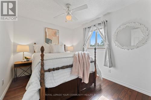 2130 Donald Road, Burlington, ON - Indoor Photo Showing Bedroom