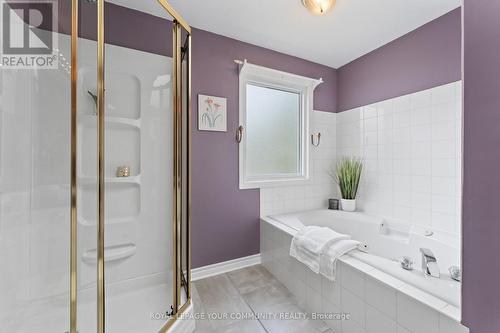 2130 Donald Road, Burlington, ON - Indoor Photo Showing Bathroom