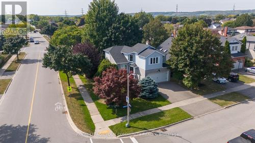 2130 Donald Road, Burlington, ON - Outdoor