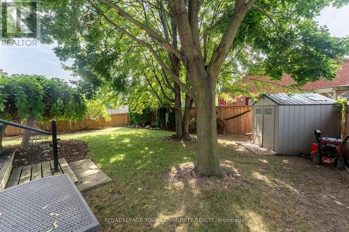 2130 Donald Road, Burlington, ON - Outdoor With Backyard