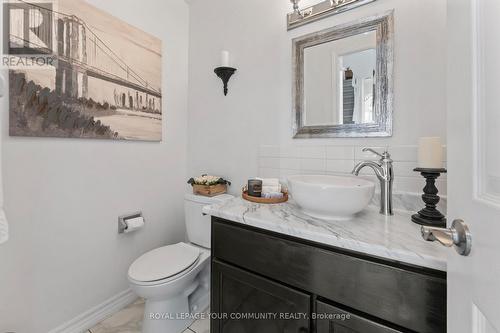 2130 Donald Road, Burlington, ON - Indoor Photo Showing Bathroom