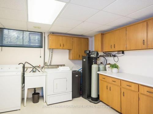 314 11Th Con Rd E, Hamilton, ON - Indoor Photo Showing Laundry Room