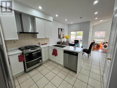 5033 Dubonet Drive, Mississauga, ON - Indoor Photo Showing Kitchen