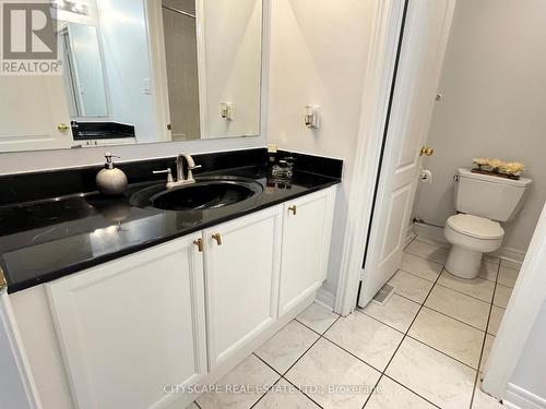 5033 Dubonet Drive, Mississauga, ON - Indoor Photo Showing Bathroom