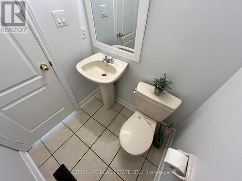 5033 Dubonet Drive, Mississauga, ON - Indoor Photo Showing Bathroom