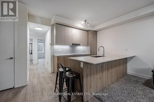 1 - 66 Longbranch Avenue, Toronto, ON - Indoor Photo Showing Kitchen