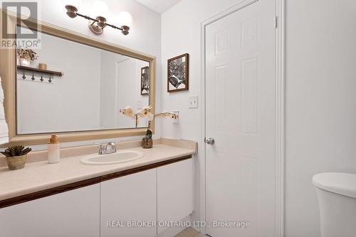 33 - 2940 Headon Forest Drive, Burlington, ON - Indoor Photo Showing Bathroom