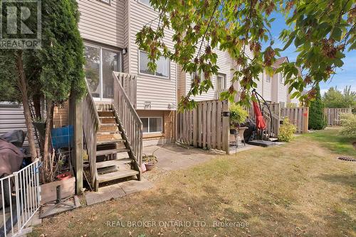 33 - 2940 Headon Forest Drive, Burlington, ON - Outdoor