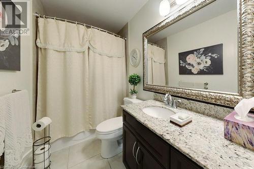 539 Belmont Avenue W Unit# 803, Kitchener, ON - Indoor Photo Showing Bathroom