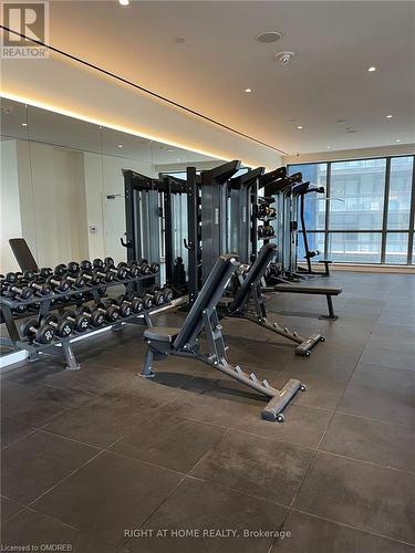 39 Roehampton Avenue Unit# 314, Toronto, ON - Indoor Photo Showing Gym Room