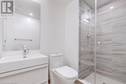 39 Roehampton Avenue Unit# 314, Toronto, ON - Indoor Photo Showing Bathroom