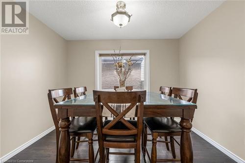 35 Titmouse Court, Hamilton, ON - Indoor Photo Showing Dining Room