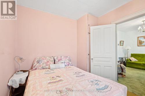 66 Boullee Street, London, ON - Indoor Photo Showing Bedroom