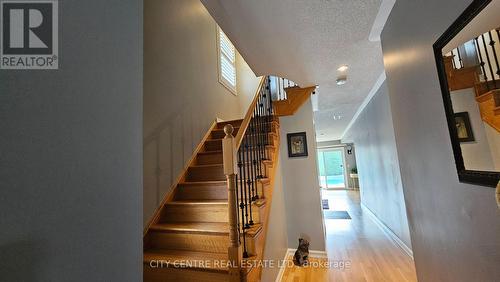 4972 Southampton Drive, Mississauga, ON - Indoor Photo Showing Other Room