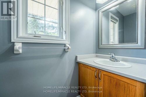 1 Copperfield Road, Brampton, ON - Indoor Photo Showing Bathroom