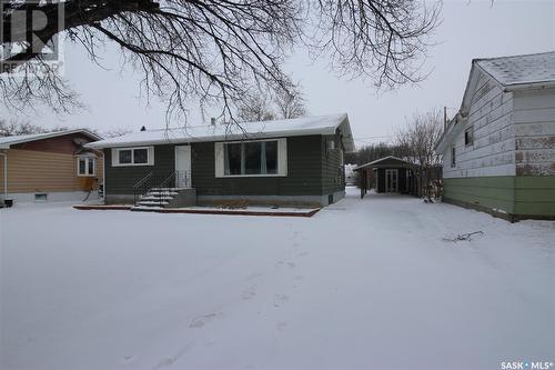 656 4Th Street W, Shaunavon, SK - Outdoor