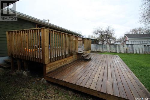 656 4Th Street W, Shaunavon, SK - Outdoor With Deck Patio Veranda With Exterior