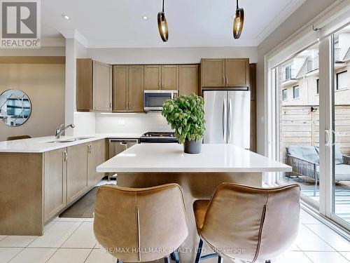 76 - 250 Royalton Common, Oakville, ON - Indoor Photo Showing Kitchen