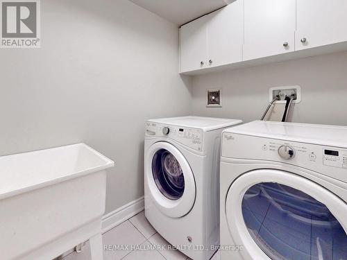 76 - 250 Royalton Common, Oakville, ON - Indoor Photo Showing Laundry Room