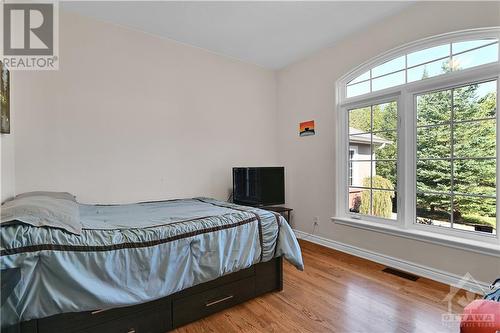 36 Sawgrass Circle, Ottawa, ON - Indoor Photo Showing Bedroom