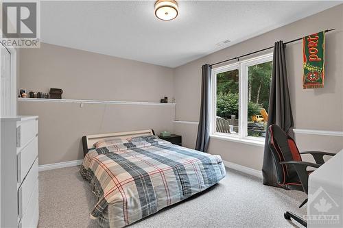 36 Sawgrass Circle, Ottawa, ON - Indoor Photo Showing Bedroom