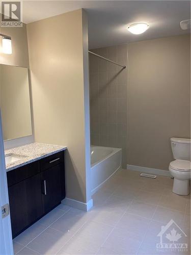 126 Boulonnaius Grove, Kanata, ON - Indoor Photo Showing Bathroom