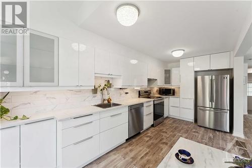 38 Upney Drive, Ottawa, ON - Indoor Photo Showing Kitchen