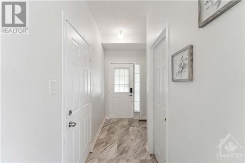 38 Upney Drive, Ottawa, ON - Indoor Photo Showing Other Room