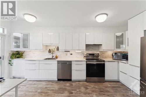 38 Upney Drive, Ottawa, ON - Indoor Photo Showing Kitchen