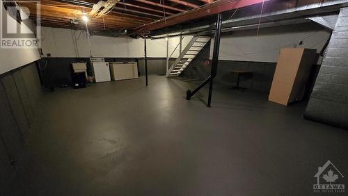 415 Viewmount Drive, Nepean, ON - Indoor Photo Showing Basement