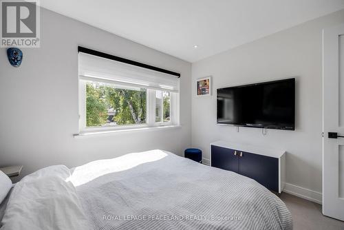 38 Farmcrest Drive, Toronto, ON - Indoor Photo Showing Bedroom