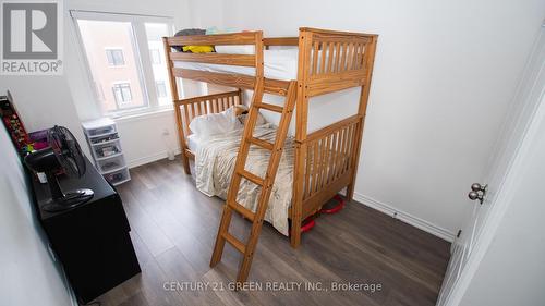 913 Kicking Horse Path, Oshawa, ON - Indoor Photo Showing Bedroom