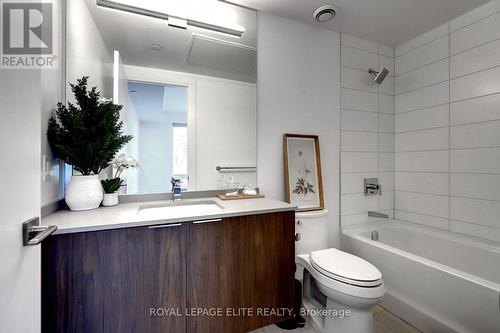 305 - 20 Brin Drive, Toronto, ON - Indoor Photo Showing Bathroom