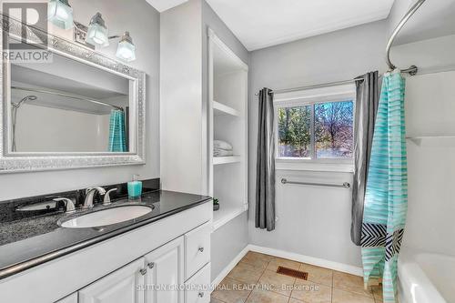 108 Old Highway 26, Meaford, ON - Indoor Photo Showing Bathroom