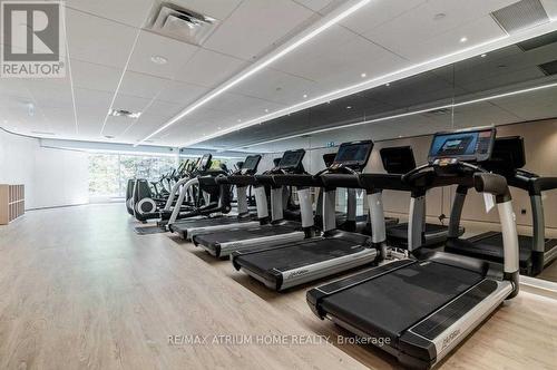 2712 - 1001 Bay Street, Toronto, ON - Indoor Photo Showing Gym Room