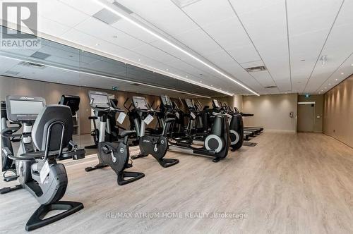 2712 - 1001 Bay Street, Toronto, ON - Indoor Photo Showing Gym Room