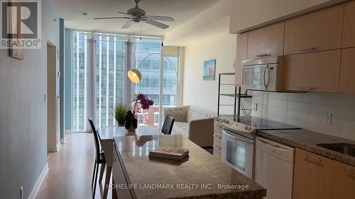 1001 - 21 Nelson Street, Toronto, ON - Indoor Photo Showing Kitchen With Upgraded Kitchen