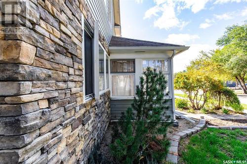 1089 Wolfe Avenue, Moose Jaw, SK - Outdoor