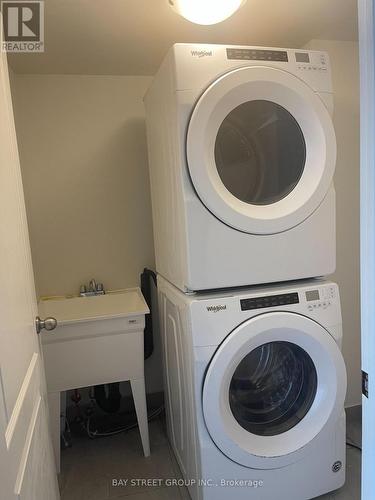 2629 Eaglesham Path, Oshawa, ON - Indoor Photo Showing Laundry Room