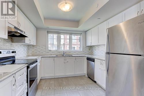 2629 Eaglesham Path, Oshawa, ON - Indoor Photo Showing Kitchen With Double Sink With Upgraded Kitchen