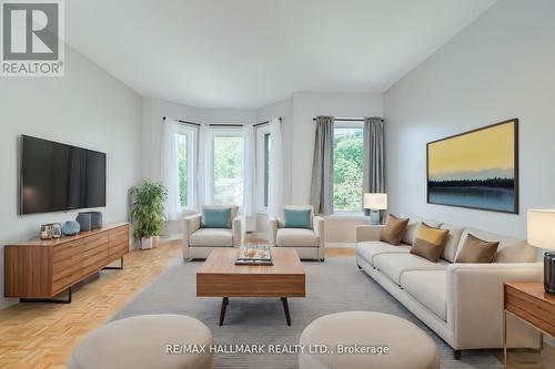 37 West Avenue, Toronto, ON - Indoor Photo Showing Living Room