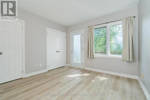 37 West Avenue, Toronto, ON - Indoor Photo Showing Other Room