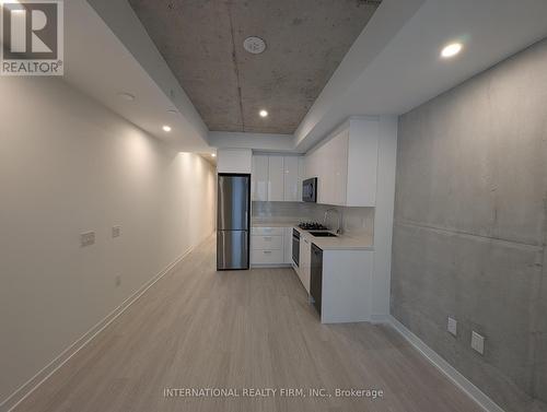 313 - 195 Mccaul Street, Toronto, ON - Indoor