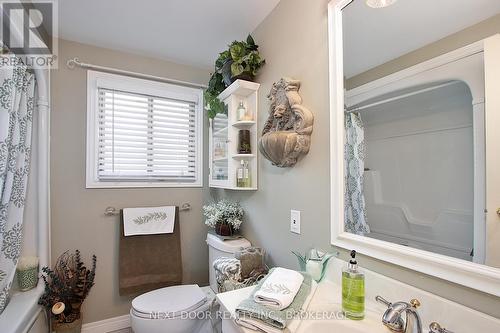 208 Biltmore Drive, South Huron (Stephen Twp), ON - Indoor Photo Showing Bathroom