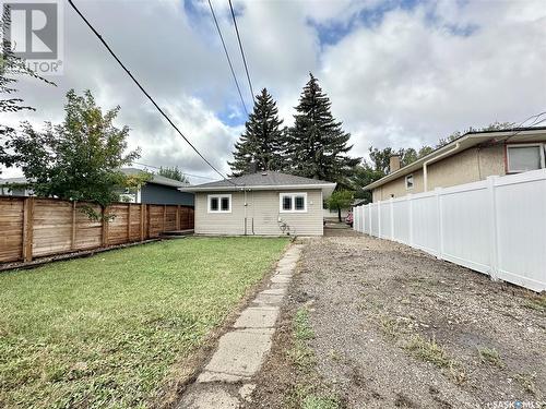 2125 Fleury Street, Regina, SK - Outdoor