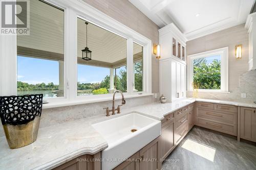 130 St. John'S Side Road E, Aurora, ON - Indoor Photo Showing Bathroom