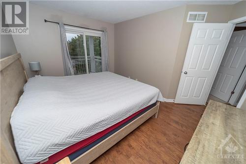 386 Galston Private, Ottawa, ON - Indoor Photo Showing Bedroom