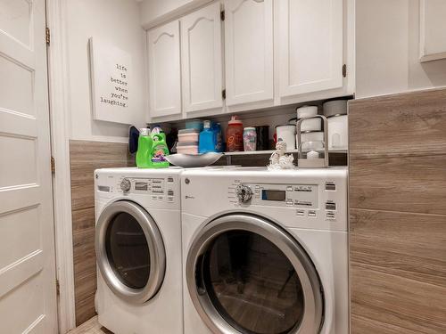 Salle de bains - 12326 Av. Gilbert-Barbier, Montréal (Rivière-Des-Prairies/Pointe-Aux-Trembles), QC - Indoor Photo Showing Laundry Room