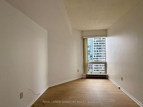 2807-1001 Bay St, Toronto, ON - Indoor Photo Showing Other Room